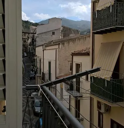 Casa Vacanza Via Spinuzza Lejlighed Cefalù